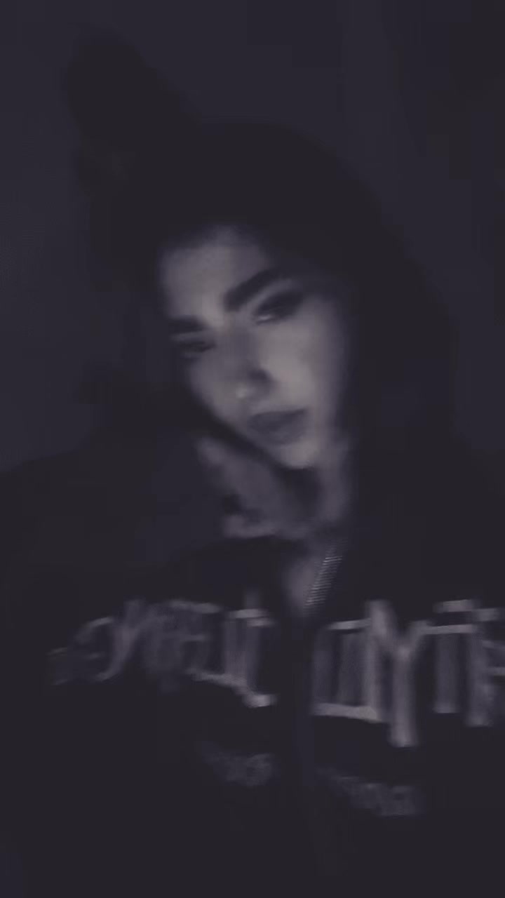 @vailenxxw