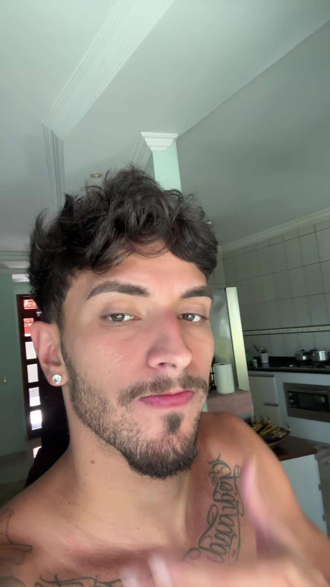 @arthur gomes