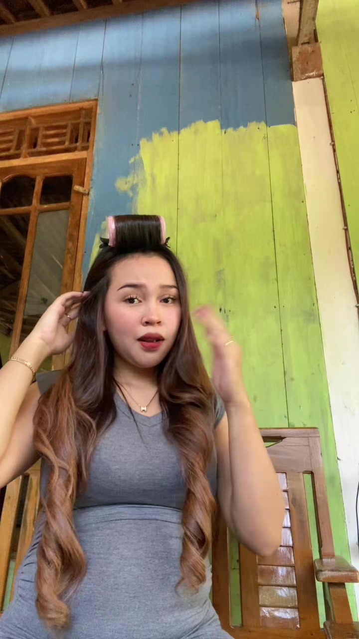 @YulianaLarasati_