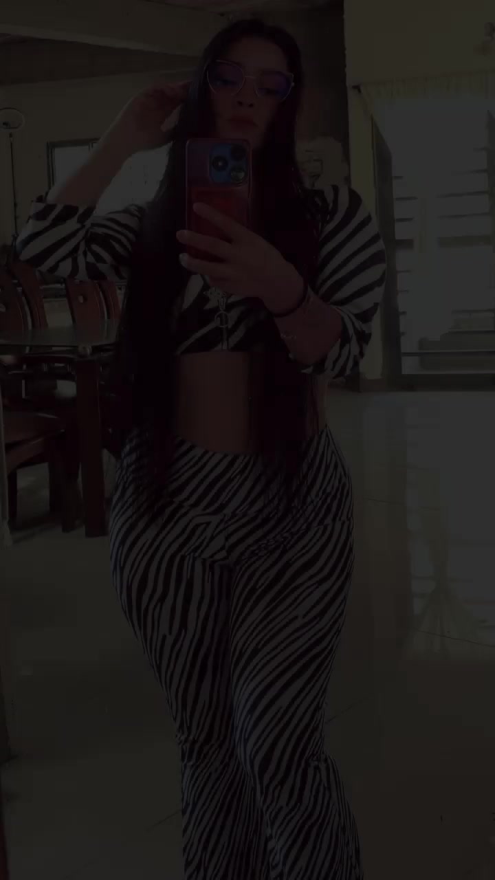 @Melanye Marín💙