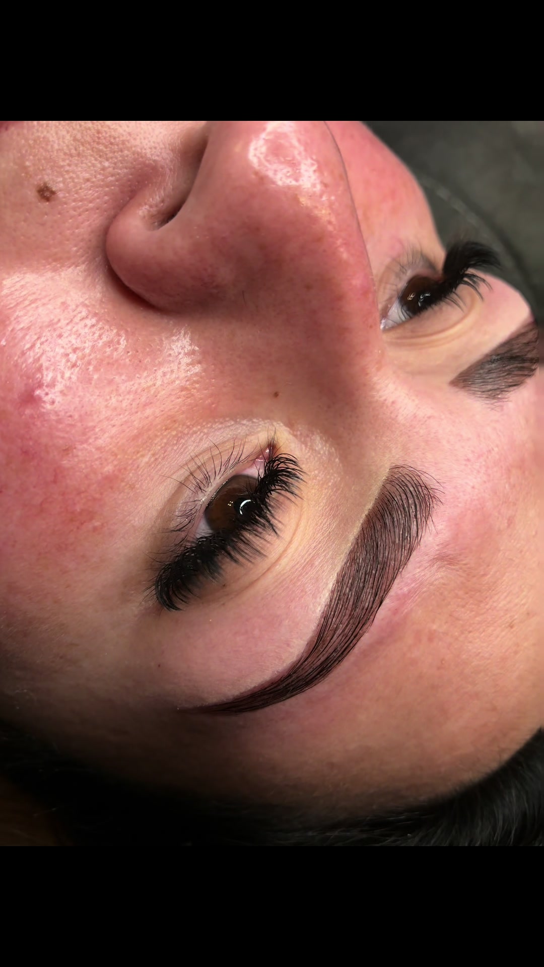 @Victoria | LASH & BROW ARTIST