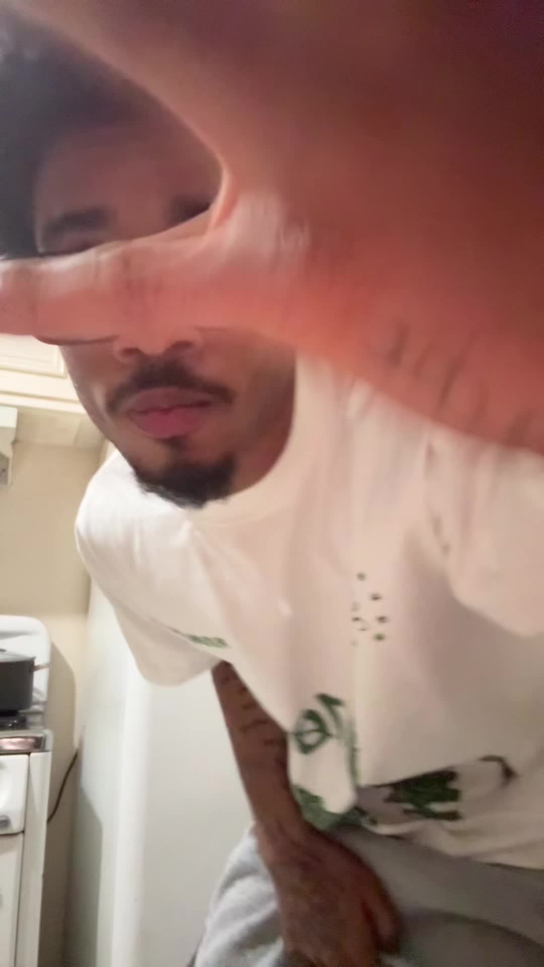 @Qu11zz