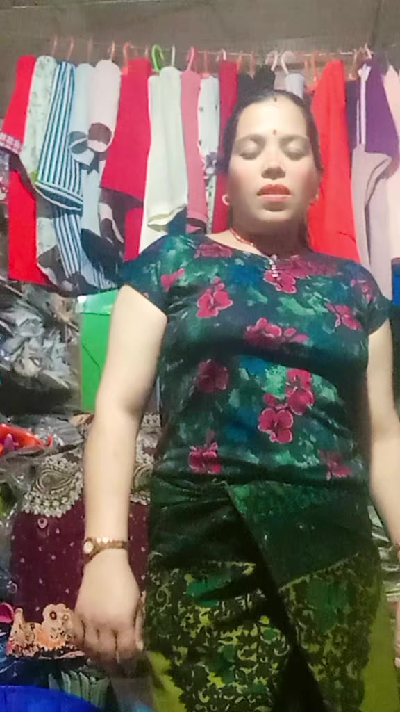 @Kamala_😊❤️