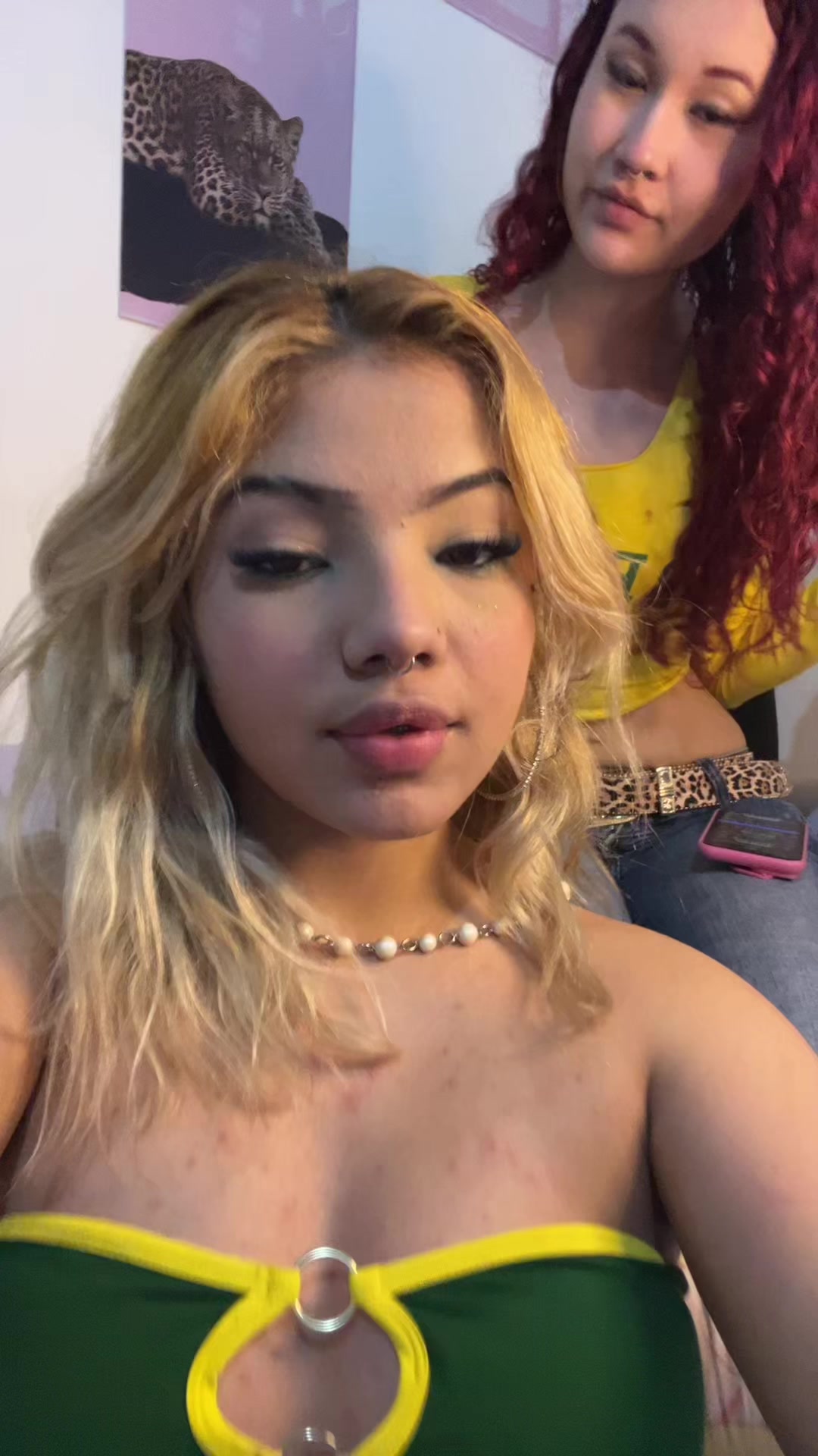 @linnyyas_