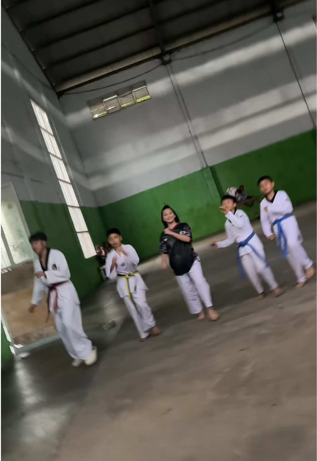 @凱齊婭