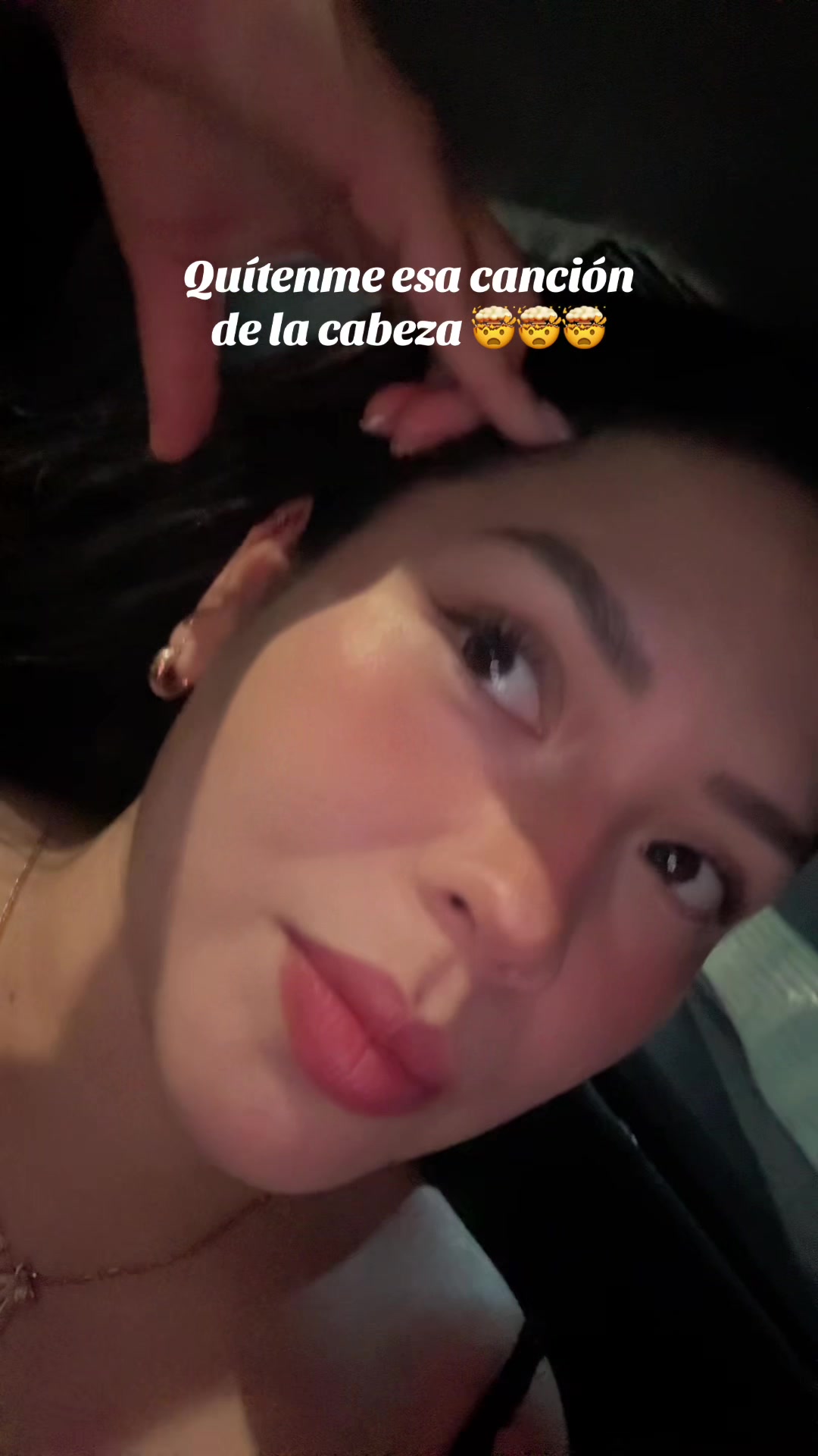 @antonellemogollon 💋