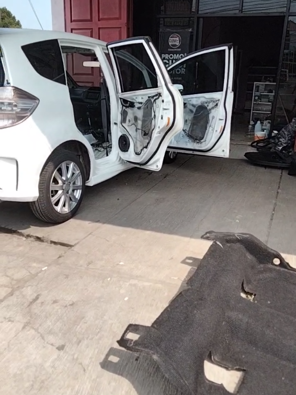 @DJM Cuci Plafon Kota Sukabumi