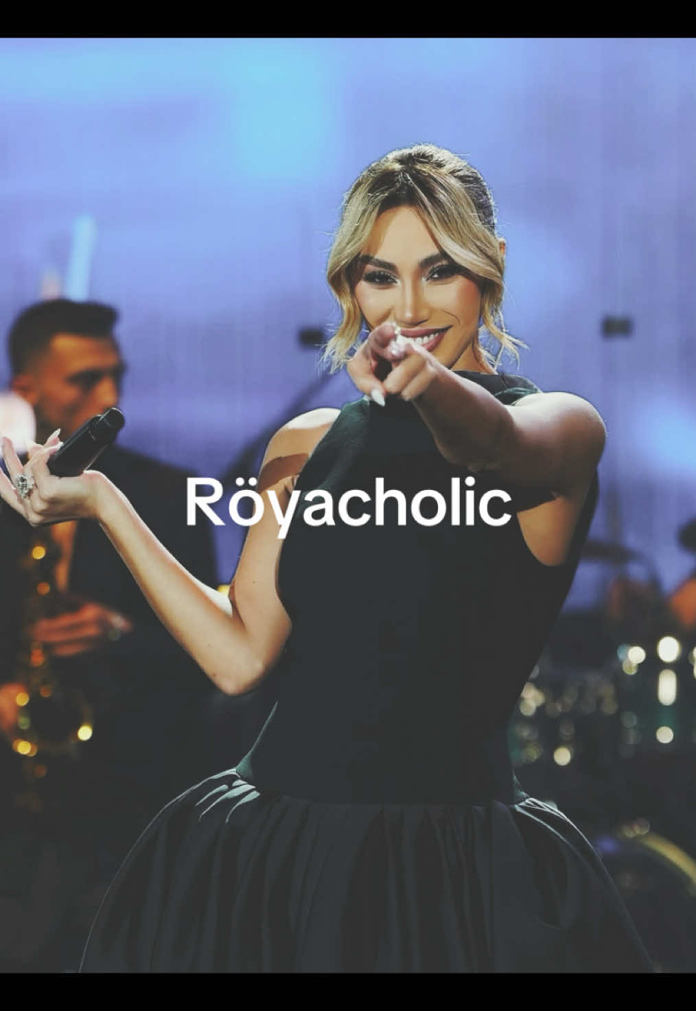 @￴