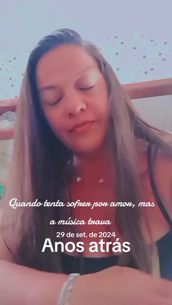 @Vanessa Siqueira ⚡💜❤️