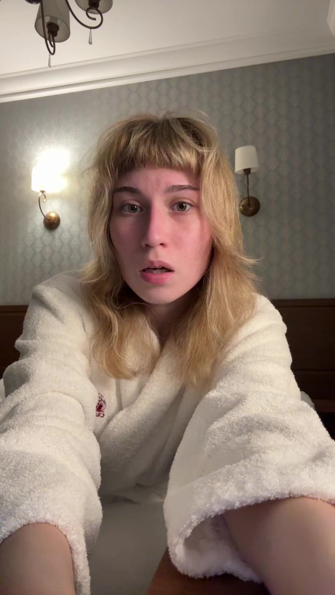 @Lesya