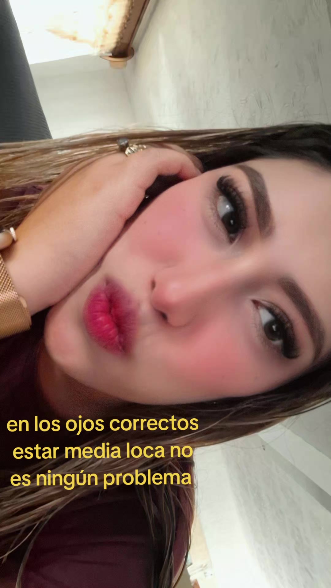 @Aislin_JL