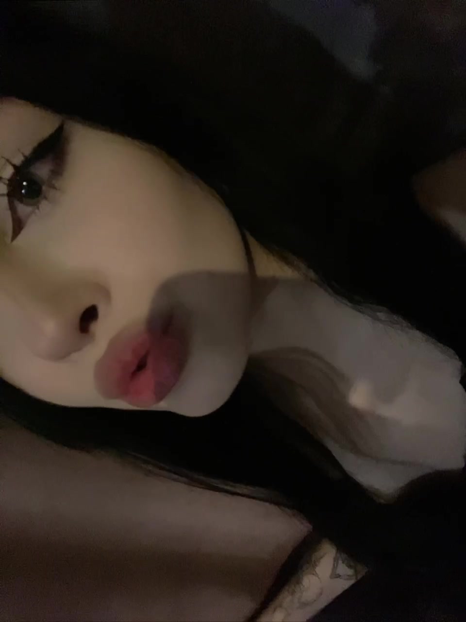 @//