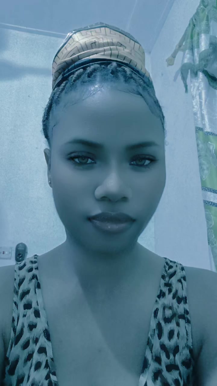 @suzan_oforiwaa