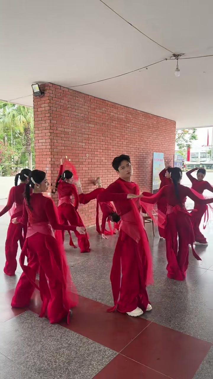 @Long Nguyễn