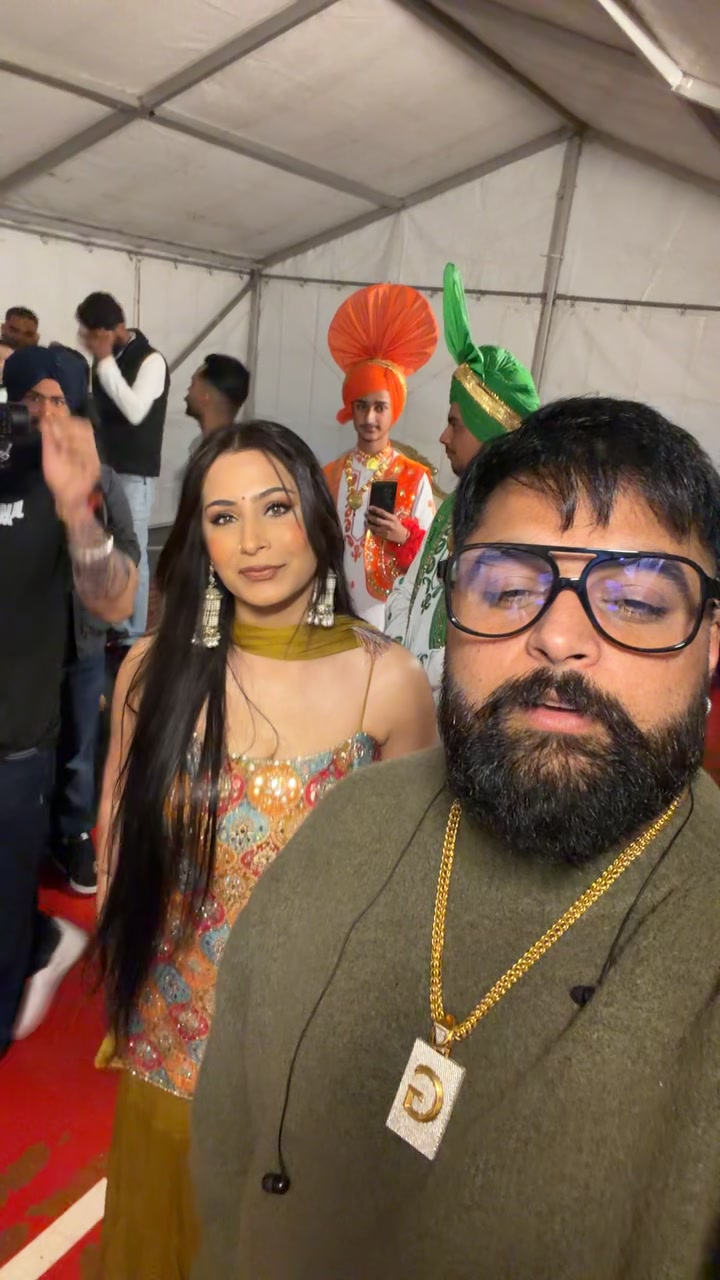 @Divya kaur bawa