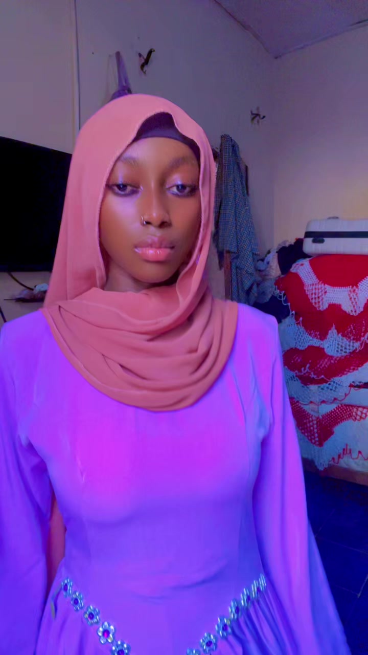 @Chartceesay