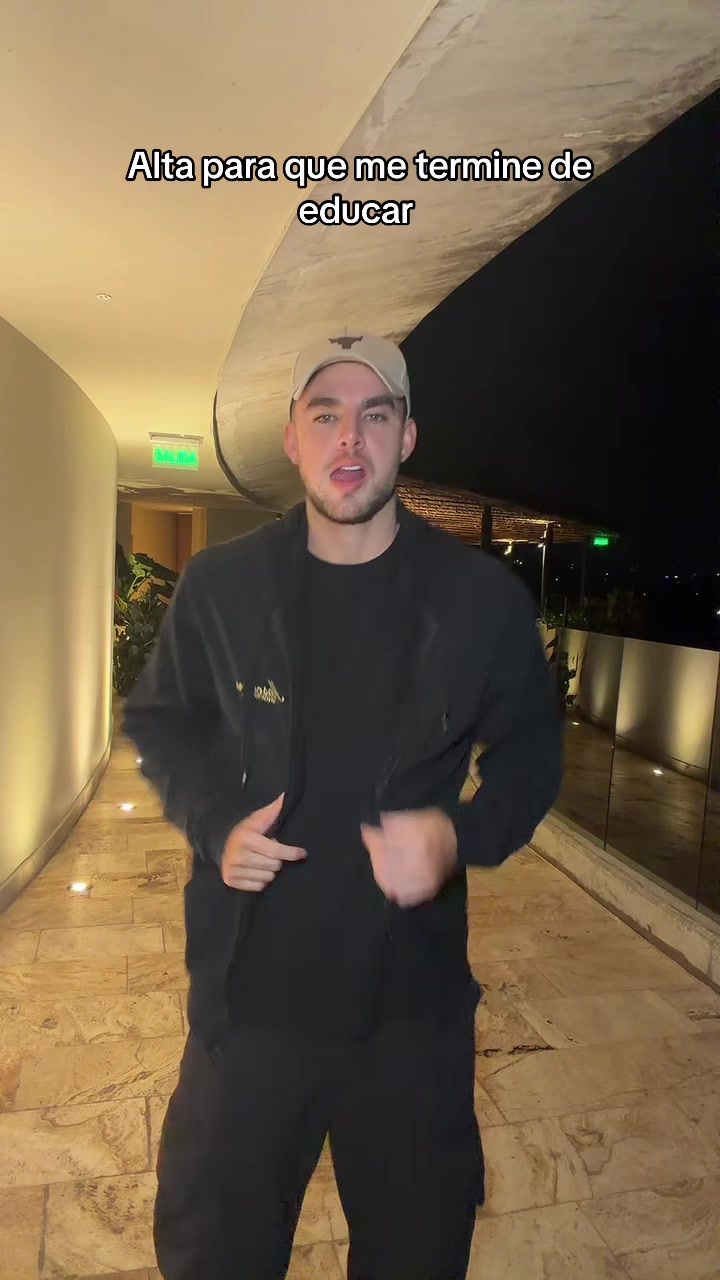 @Jp🛩️🖤