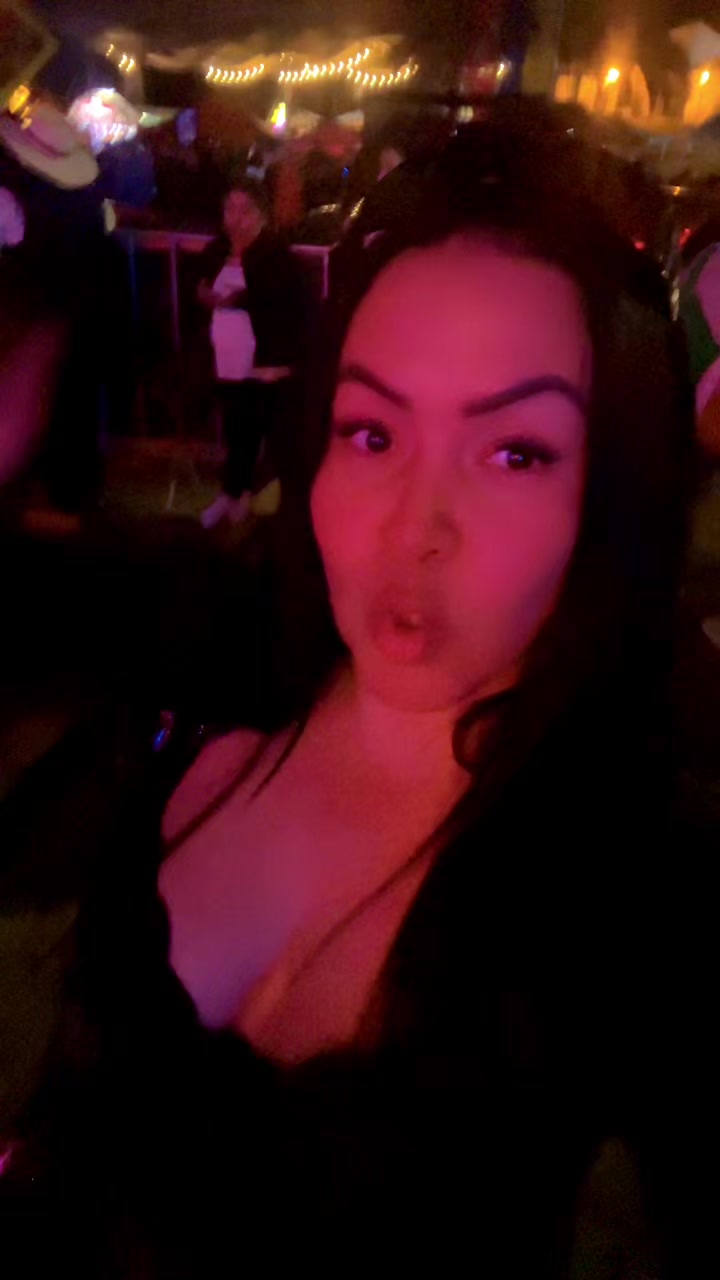 @Desi la Diva🍑🍑
