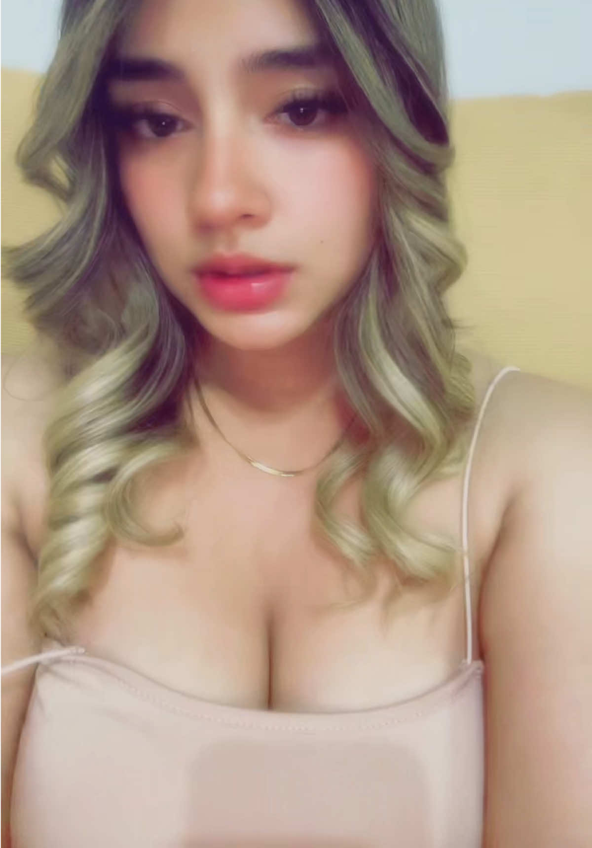 @Astrid reyes