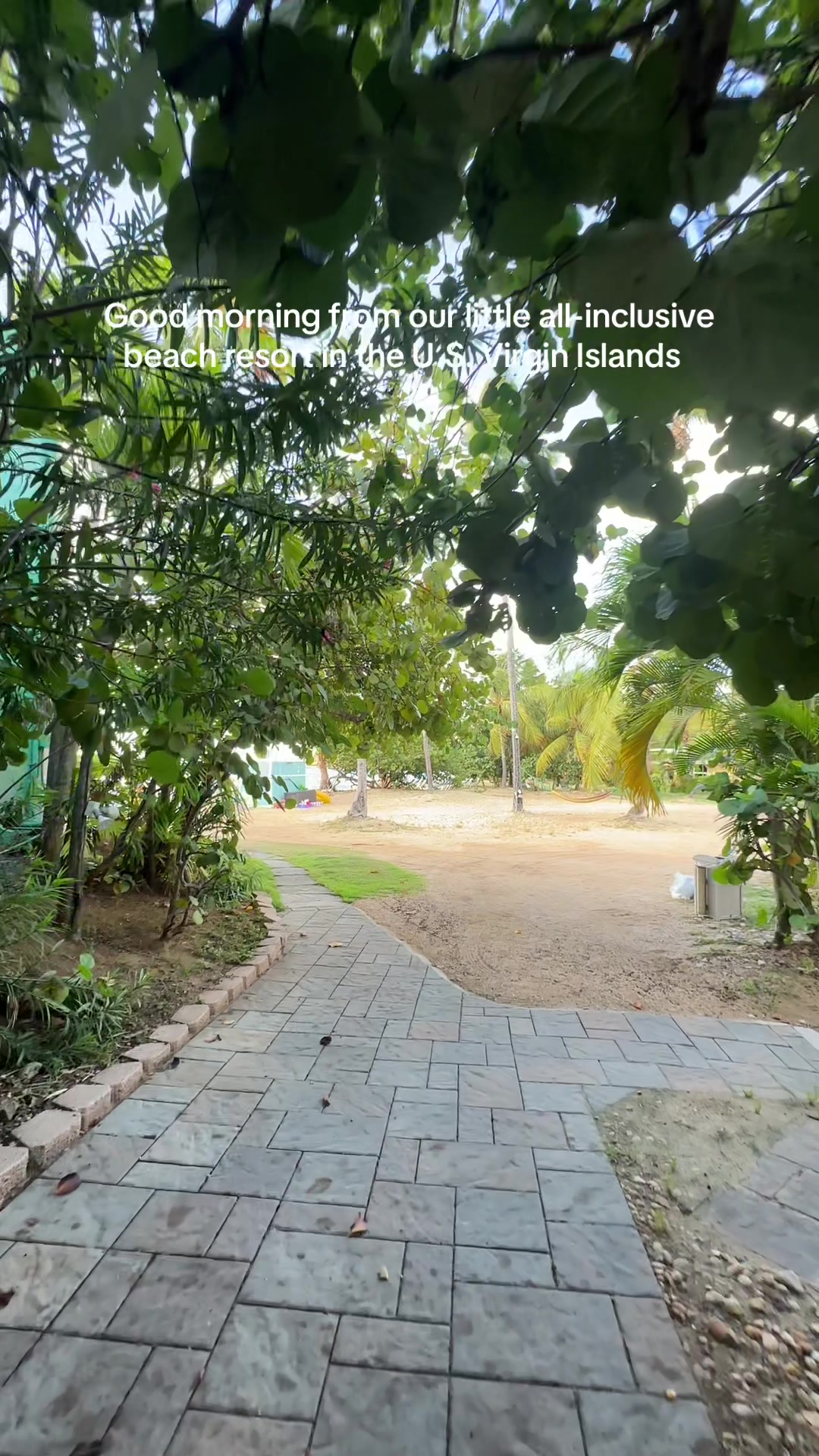 @Bolongo Bay Beach Resort ๐