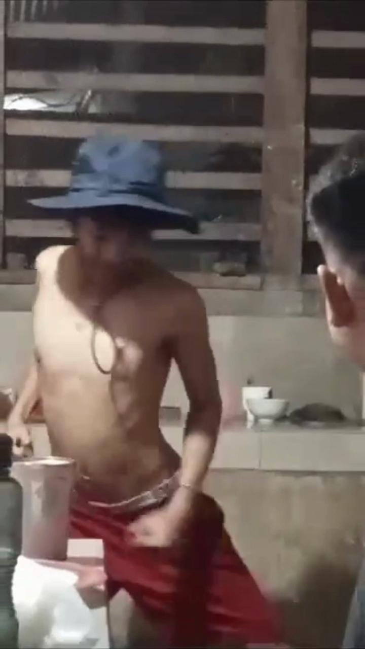@ric0y4