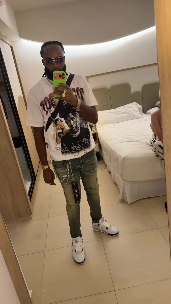 @xtraordinarygomez