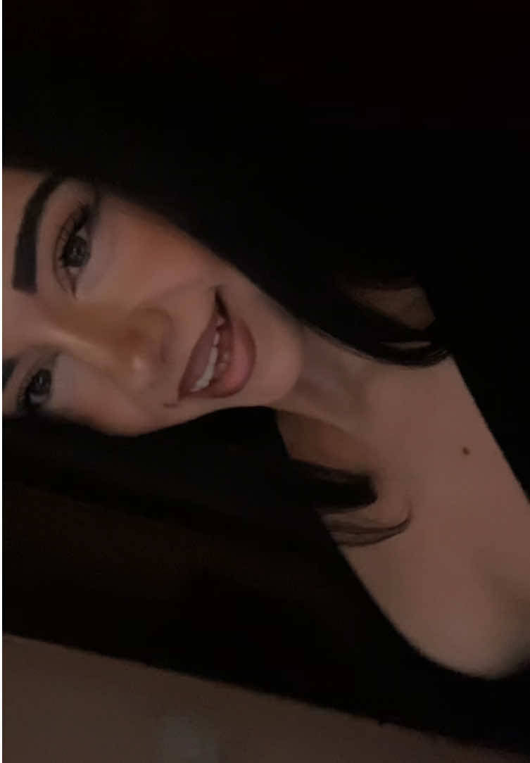 @𝐀𝐝𝐧𝐚𝐧𝐚 🍸