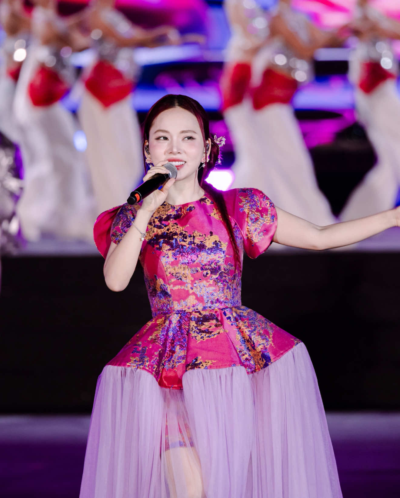 @Ngô Lan Hương