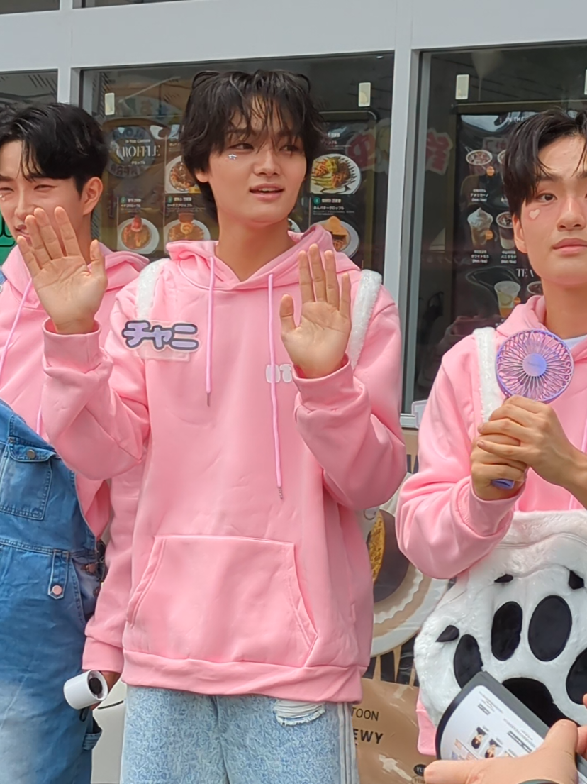 @あき