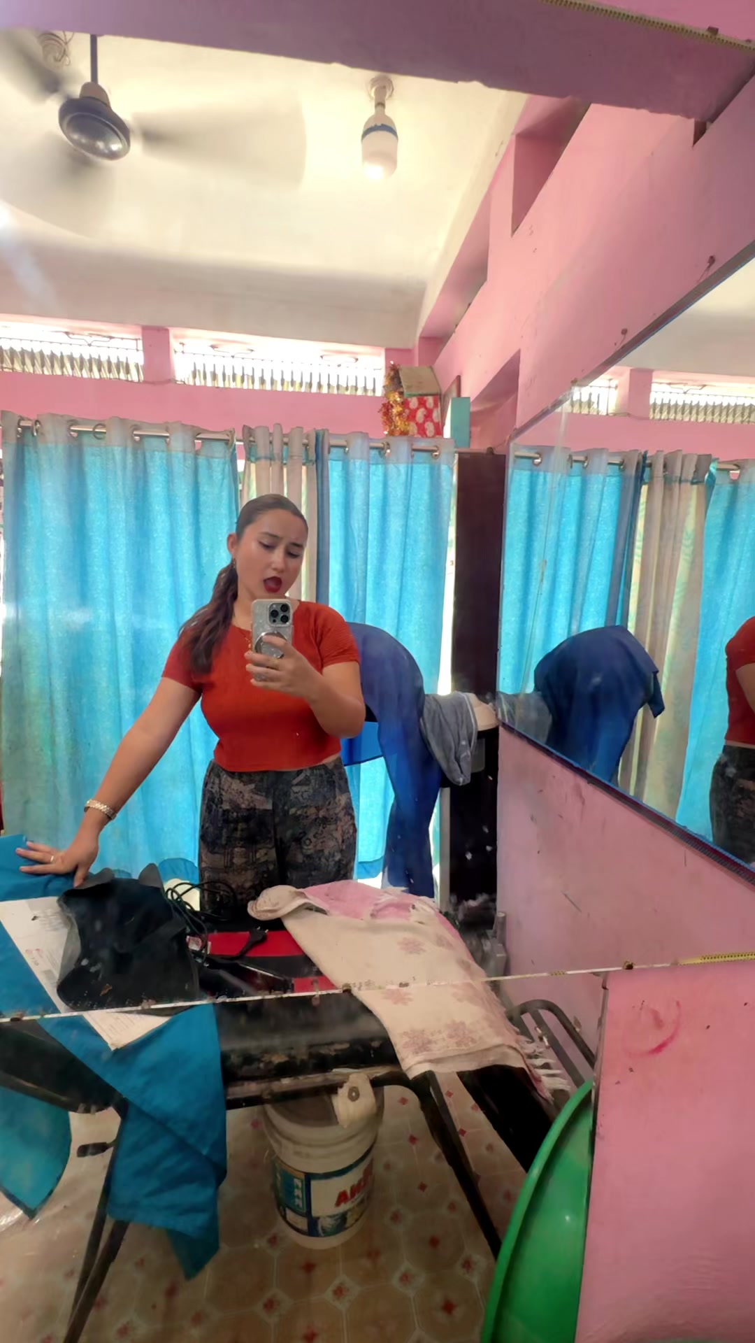@sostika