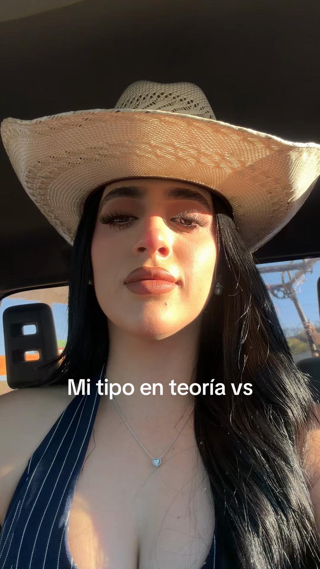 @𝑁𝑎𝑡𝑎𝑙𝑖𝑒
