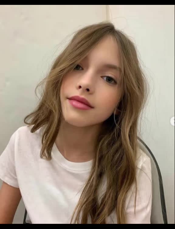 @maisie de krassel