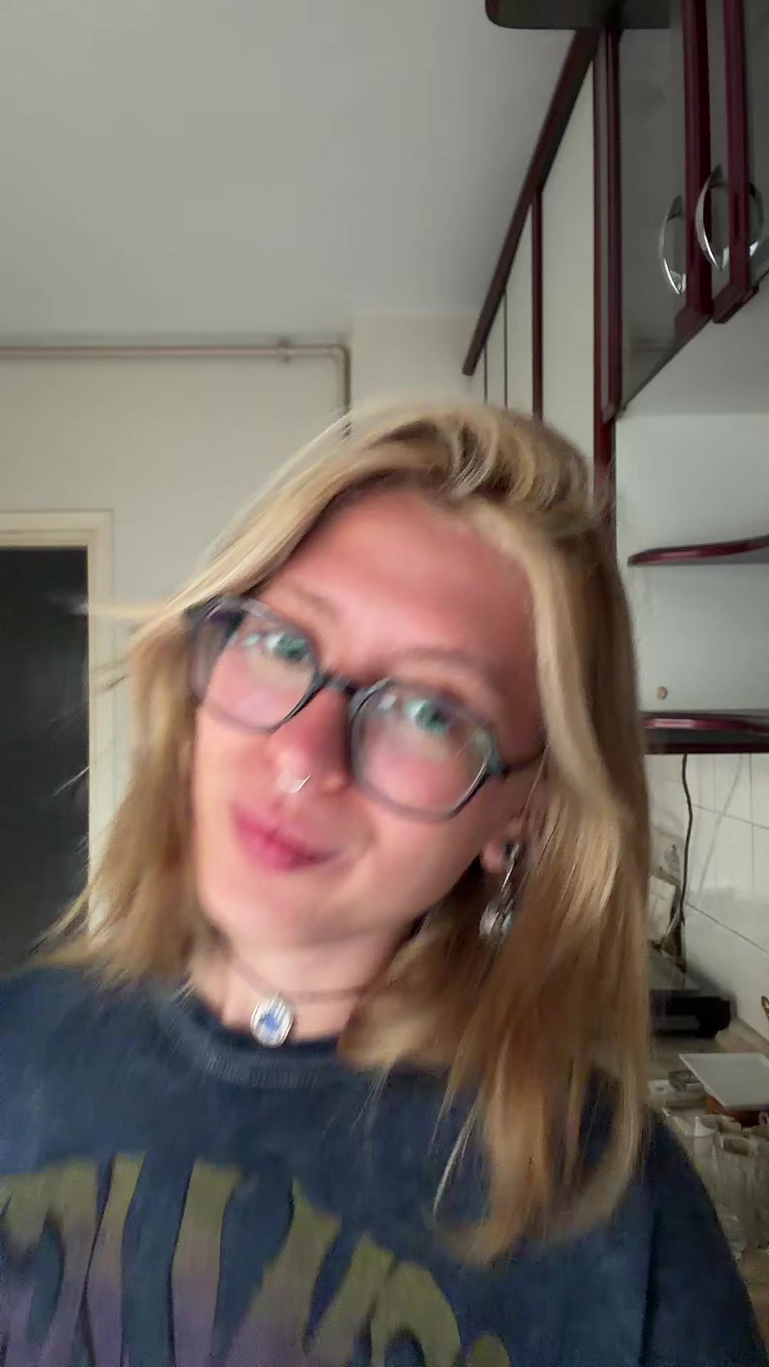 @poetleyla