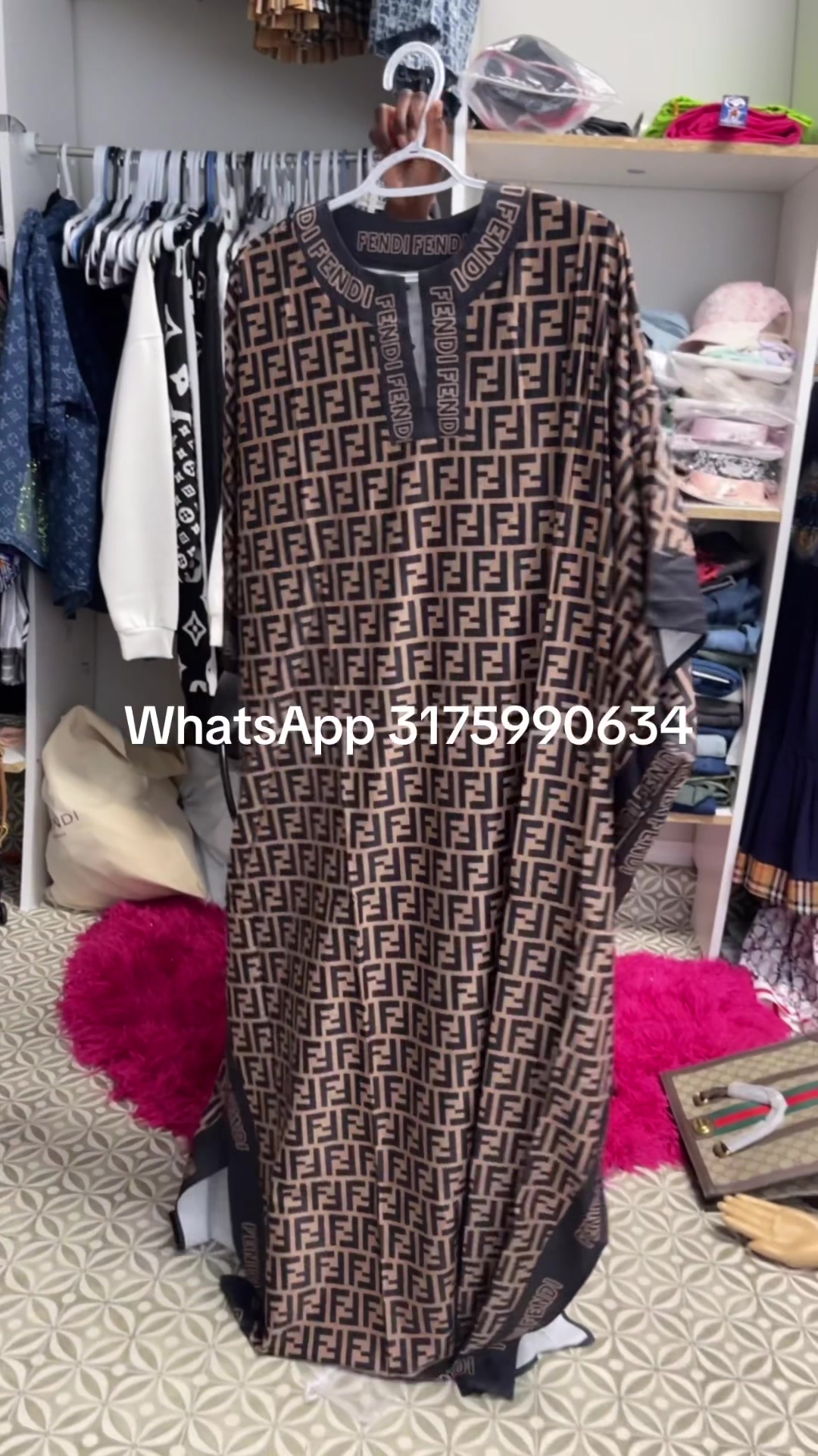 @Holafashionhouse