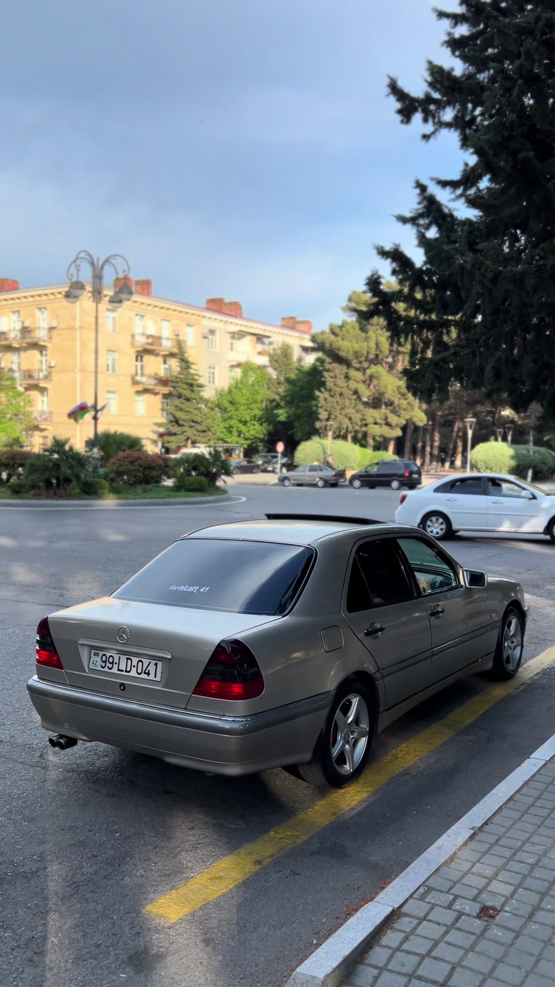 @ℒ𝒟.41🇦🇿