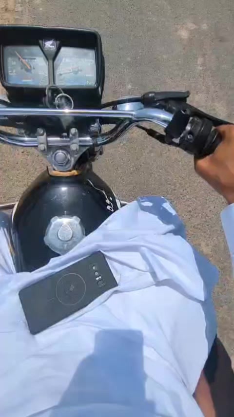 @Friend Brand 😋سیف کمبوہ💖