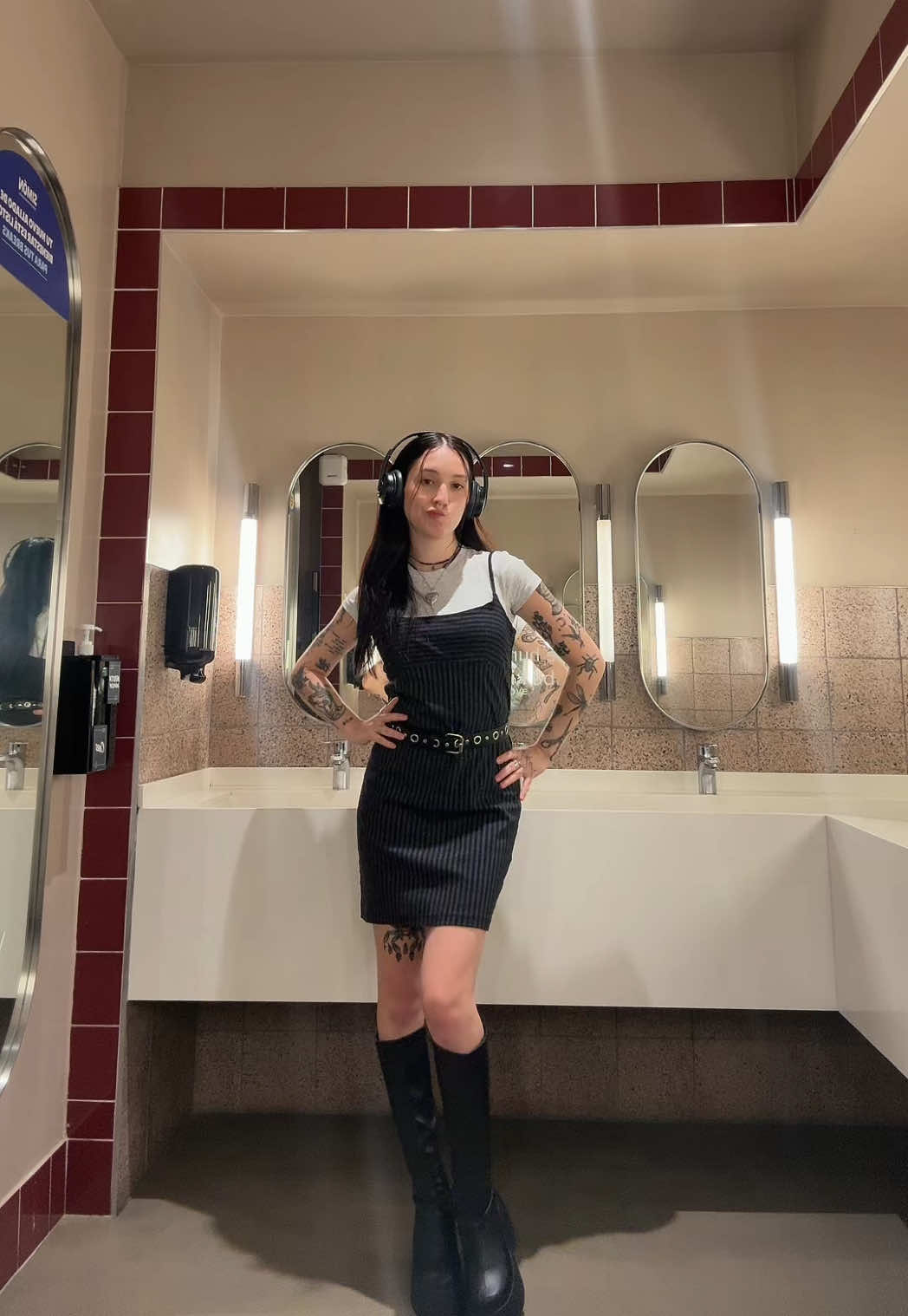 @_redragonblush_