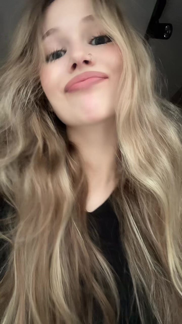 @аришка