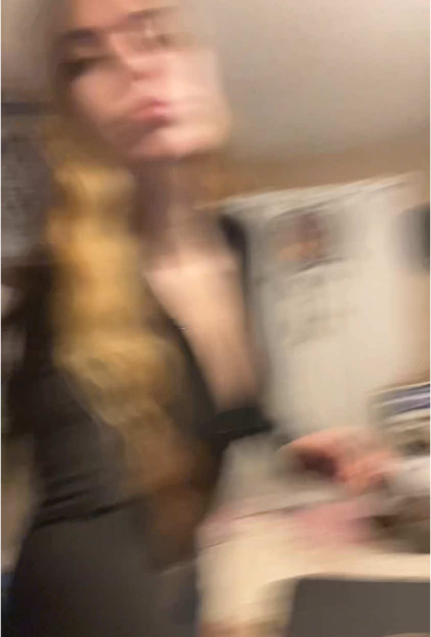 @angelina._.larissa