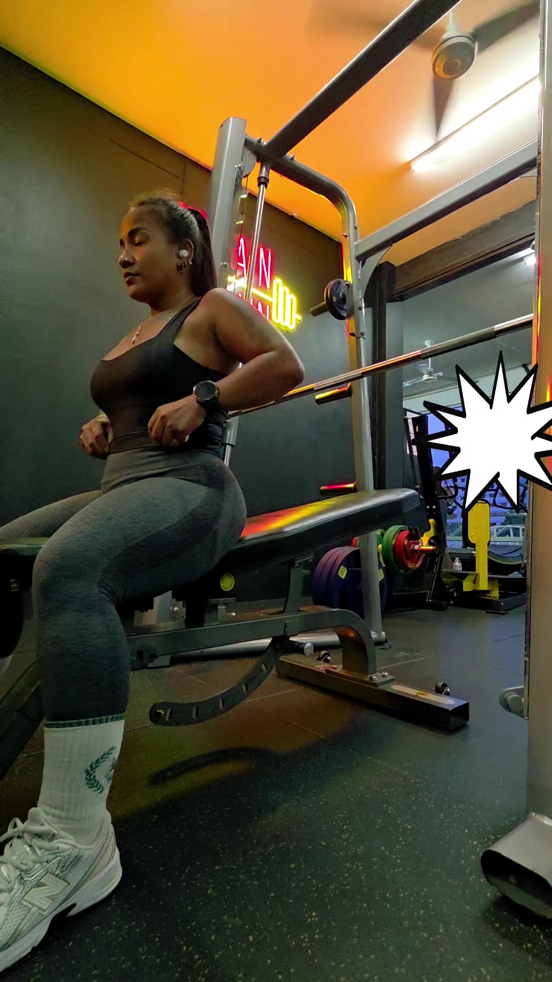 @Nisakon