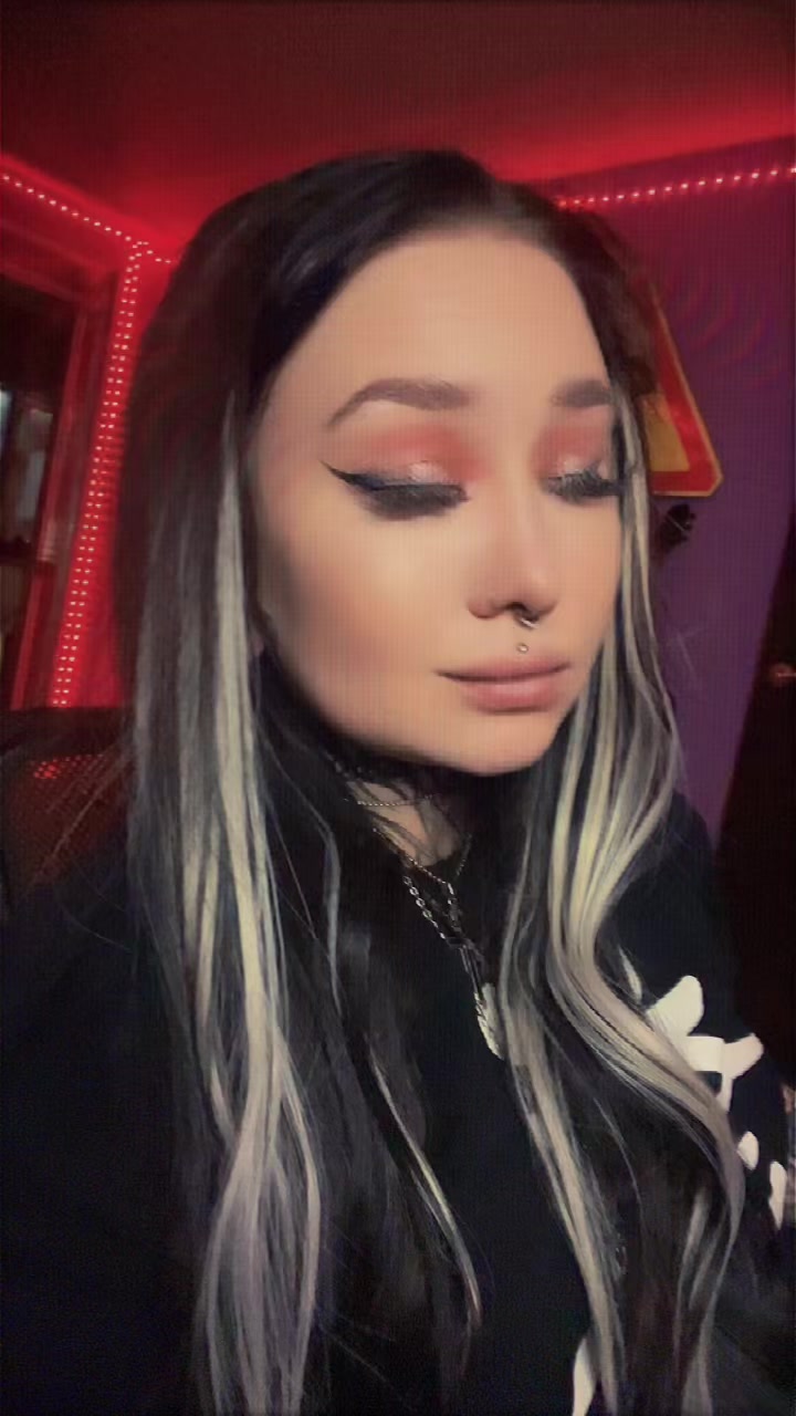 @Евдоша🖤