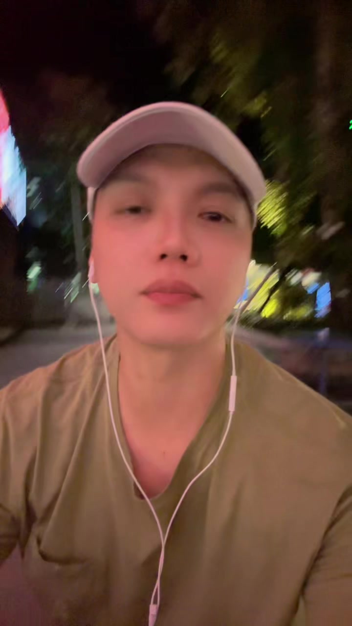 @enriqueliv75 🇹🇭