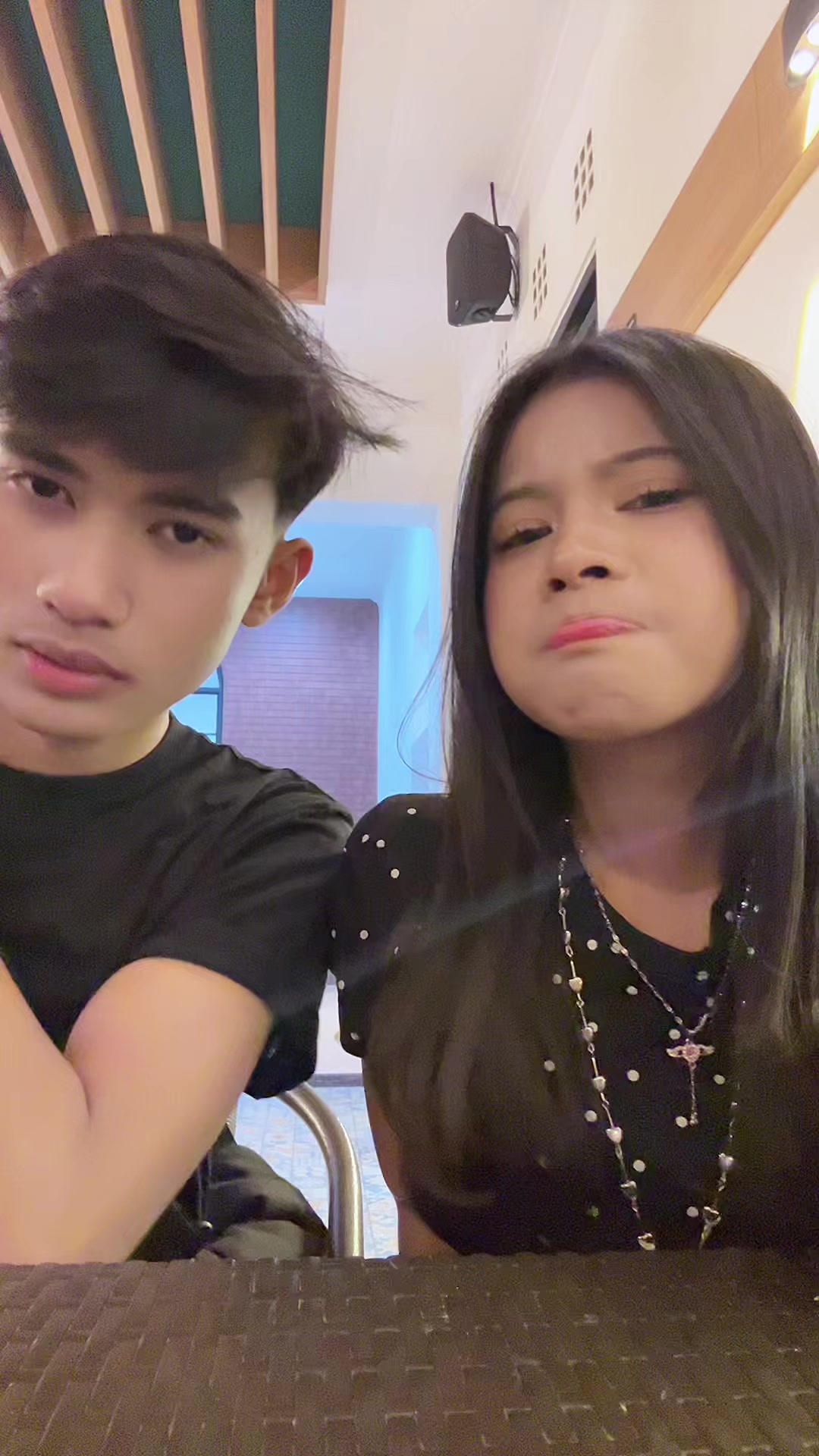 @Dheaalmaira