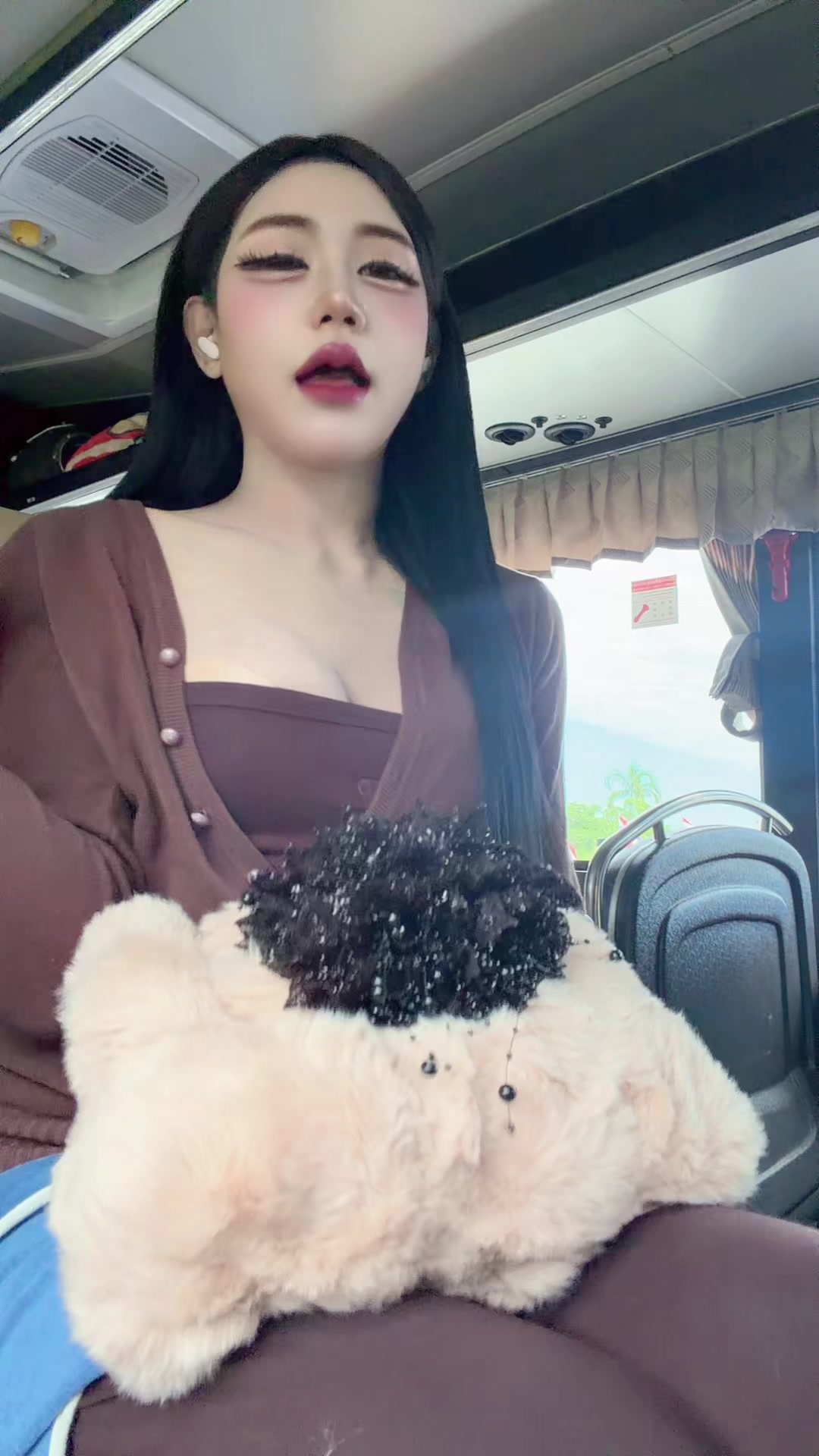 @ฮวาเลียน🇻🇳