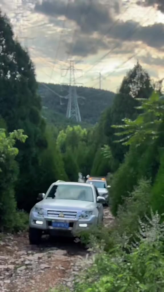 @PAJERO V93 HƯNG YÊN