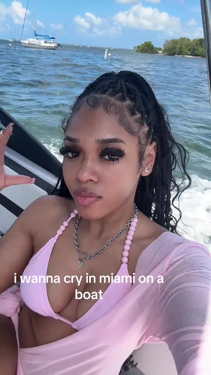 @LIYAAH