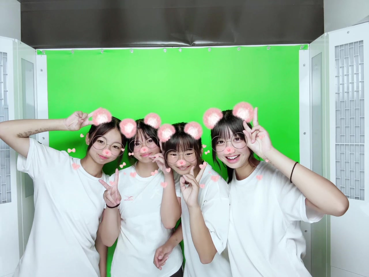 @ひびか