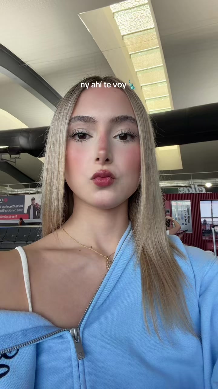 @dafnne ☻