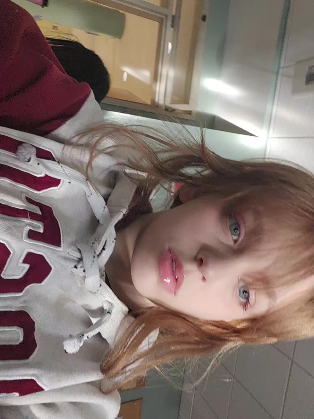 @Flo🫶