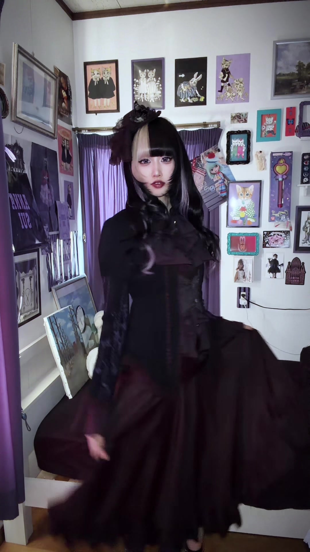 @デカニャンコ